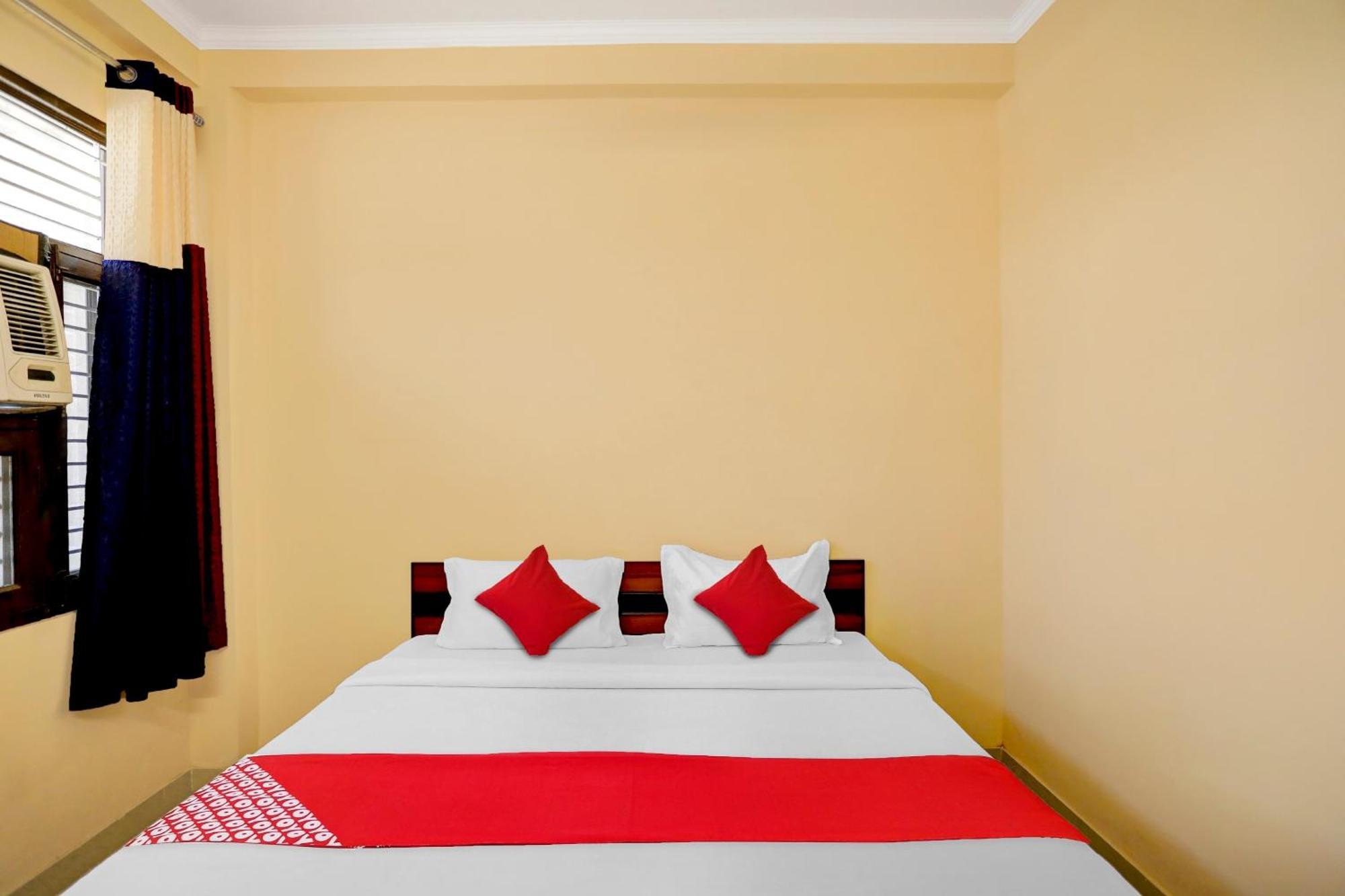 Hotel O Pari Hotel Ghaziabad Esterno foto