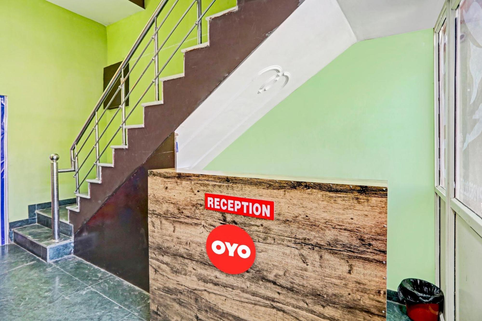 Hotel O Pari Hotel Ghaziabad Esterno foto